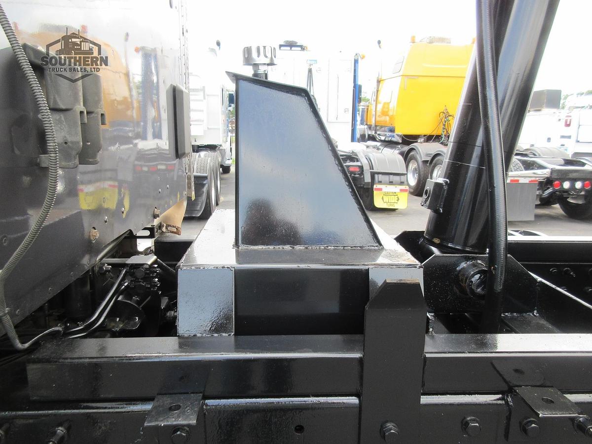 Used 2019 PETERBILT 567