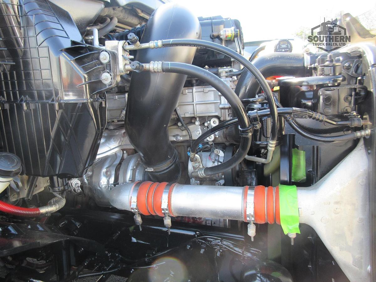 Used 2022 FREIGHTLINER CASCADIA 116