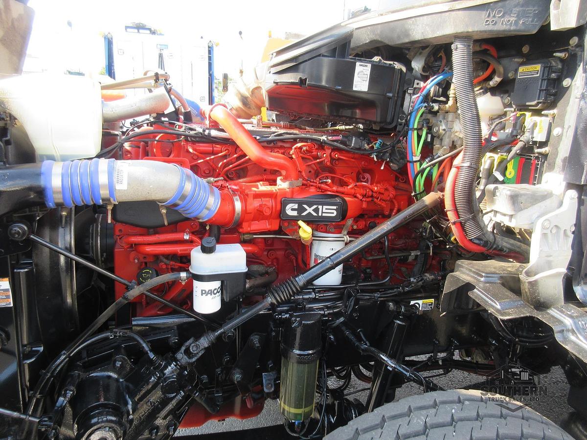 Used 2023 KENWORTH T880