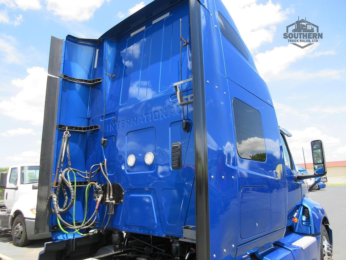 Used 2021 INTERNATIONAL LT