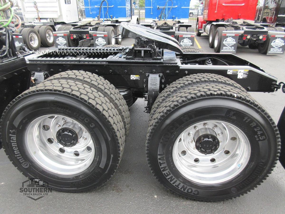 Used 2023 PETERBILT 567