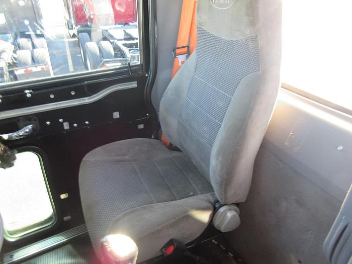 Used 2013 PETERBILT 365