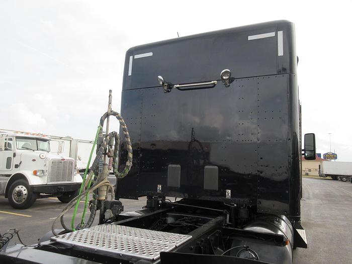 Used 2021 KENWORTH T880