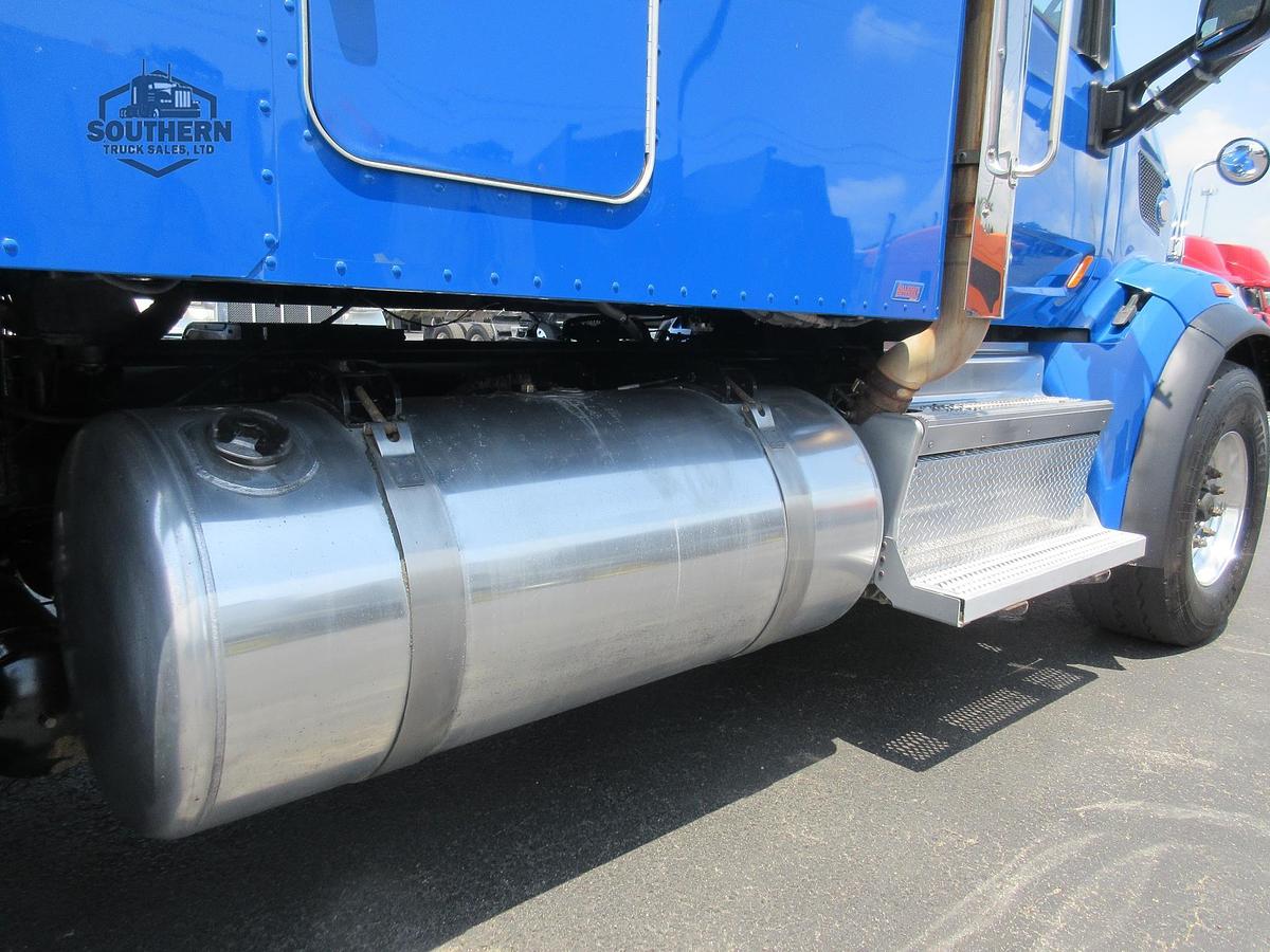 Used 2019 PETERBILT 567