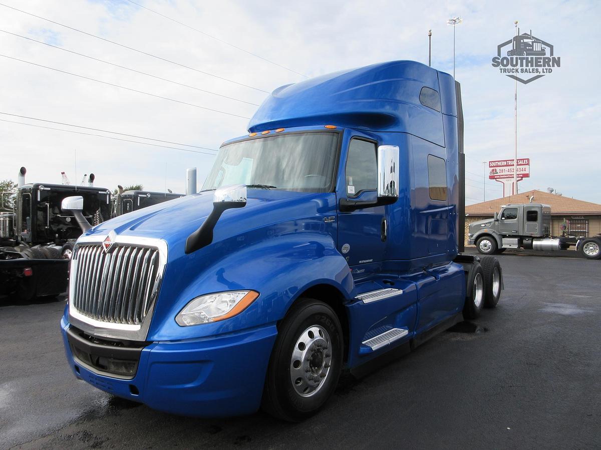 Used 2021 INTERNATIONAL LT
