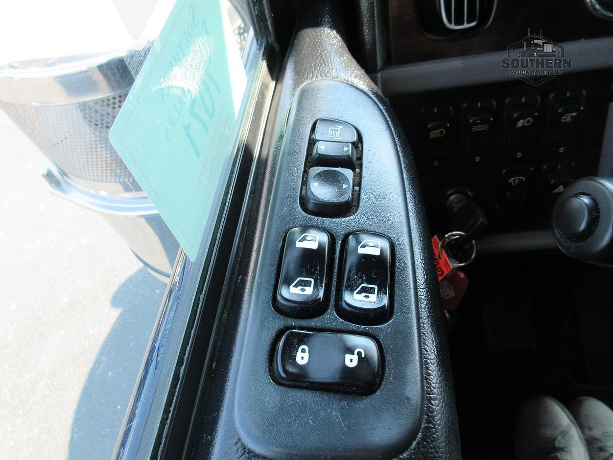 Used 2019 PETERBILT 389