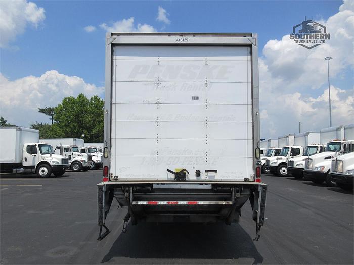 Used 2017 FREIGHTLINER BUSINESS CLASS M2 106