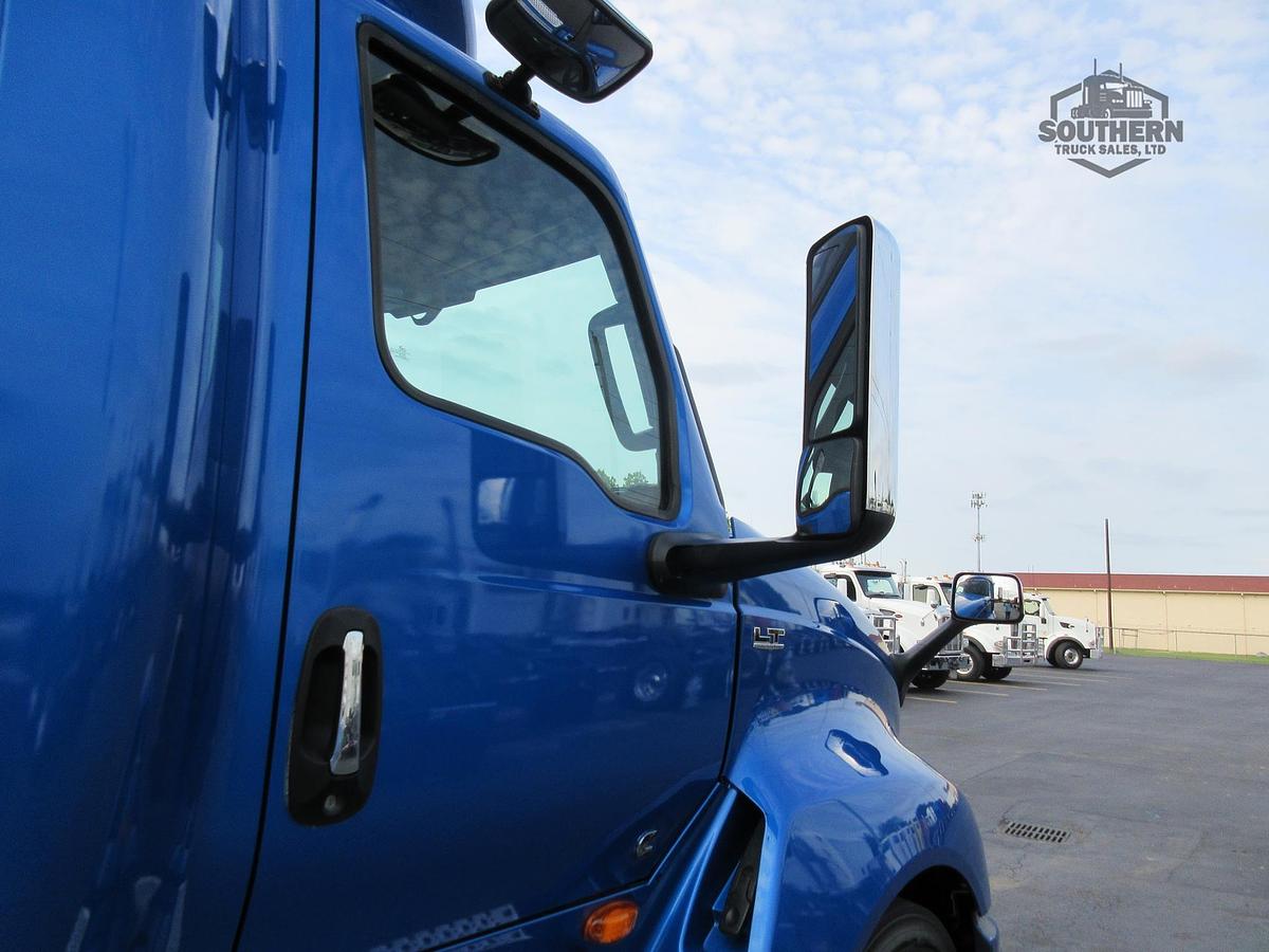 Used 2021 INTERNATIONAL LT