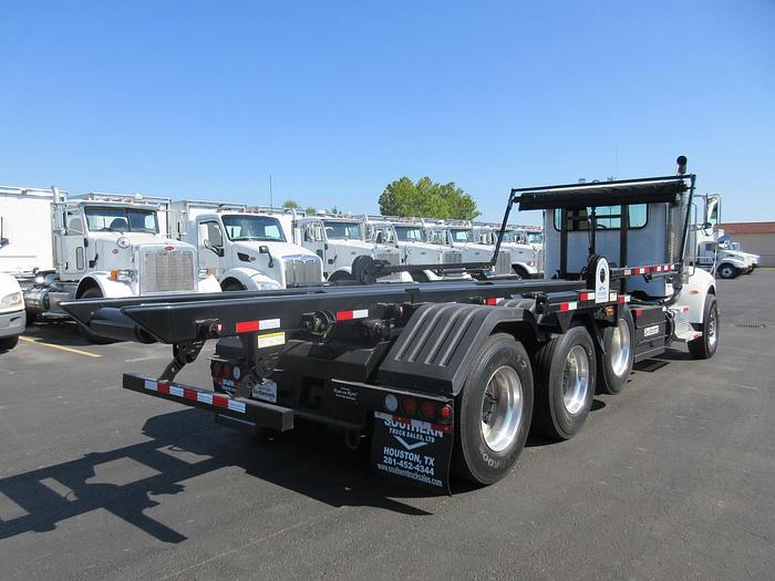 Used 2013 PETERBILT 348
