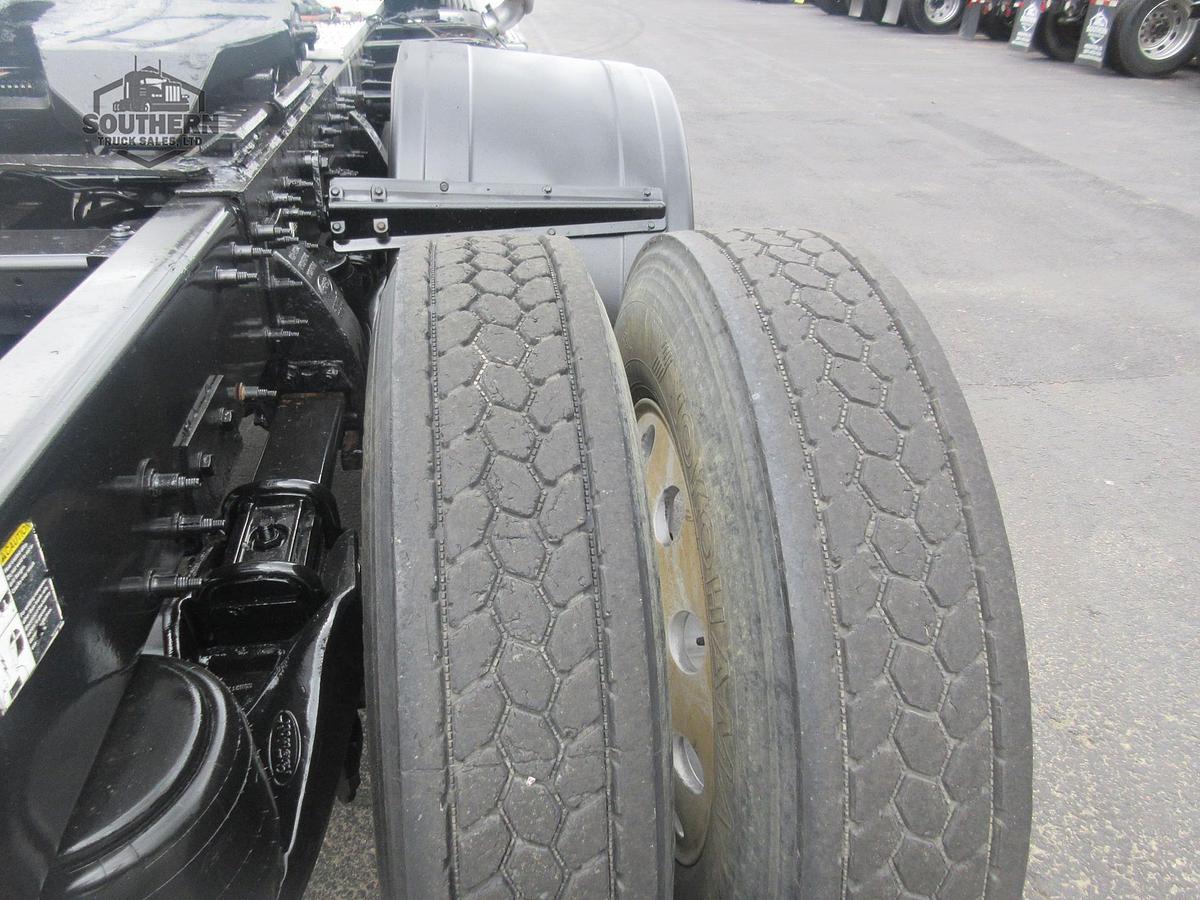 Used 2019 PETERBILT 389