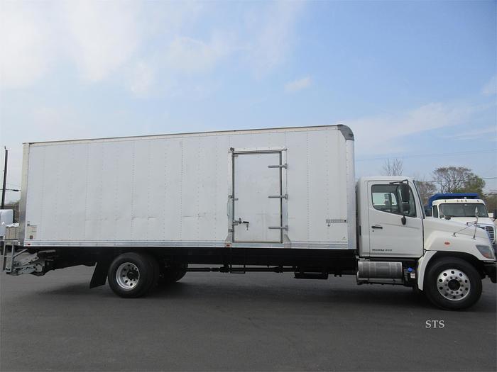Used 2018 HINO 268A
