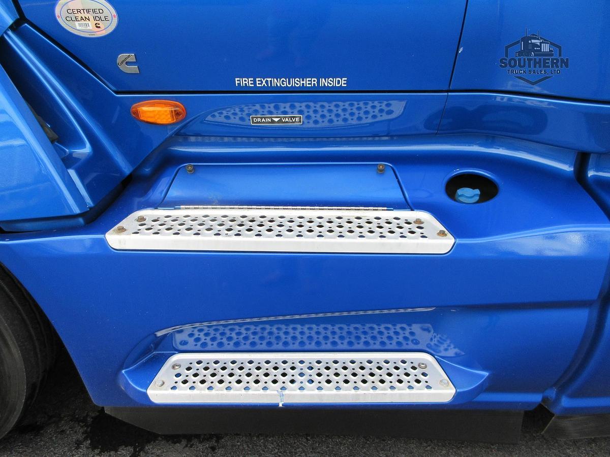 Used 2021 INTERNATIONAL LT