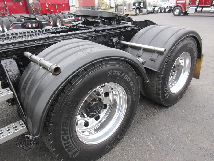 Used 2019 PETERBILT 567