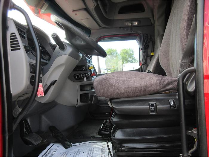 Used 2015 PETERBILT 579