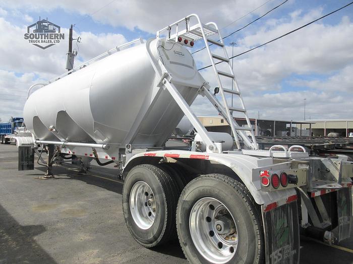 Used 2011 POLAR 1000 CU FT