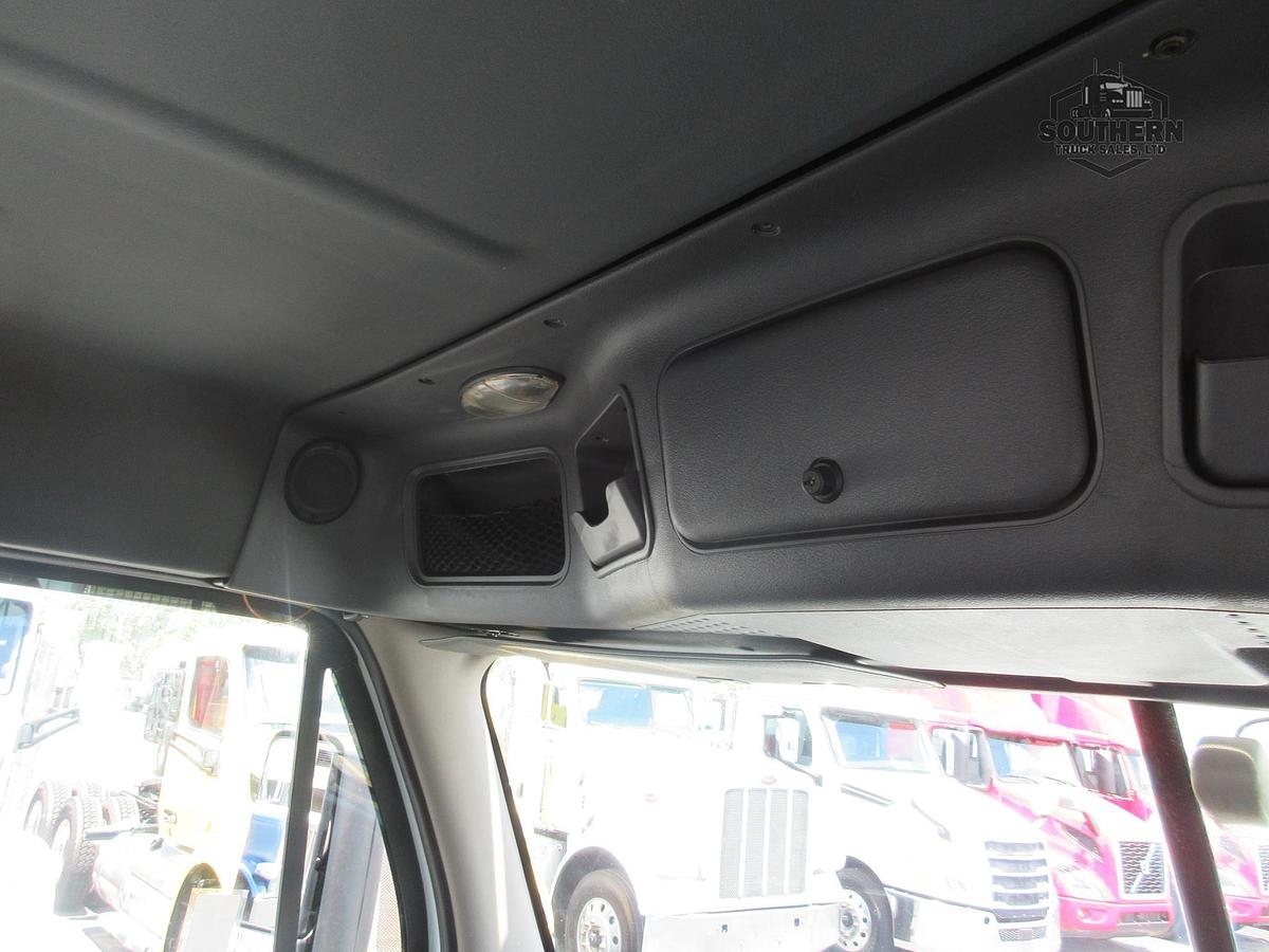 Used 2018 FREIGHTLINER CASCADIA 125