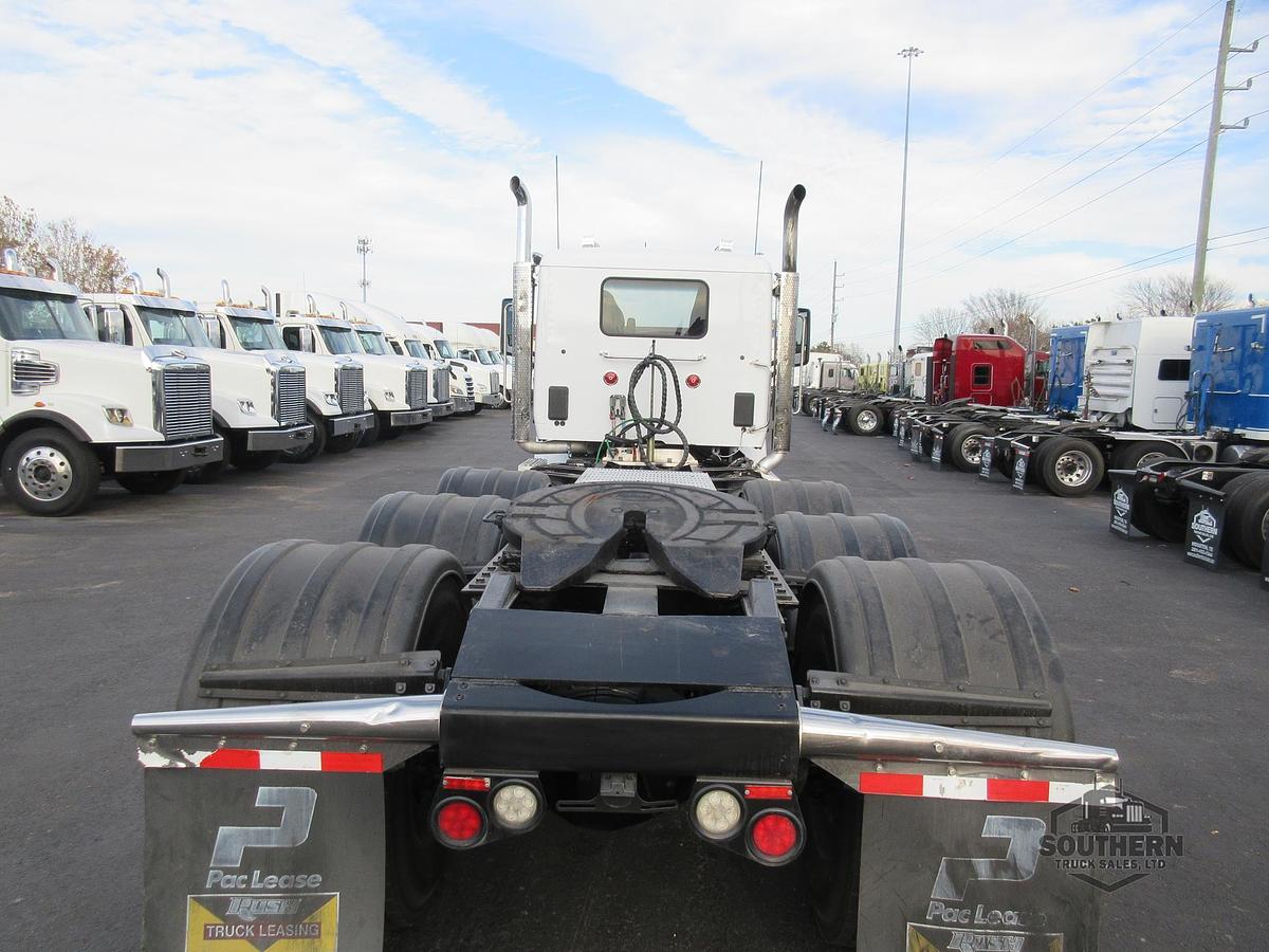 Used 2020 PETERBILT 567