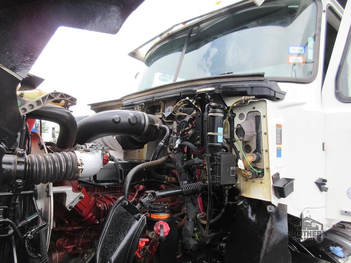 Used 2023 MACK PINNACLE 64T