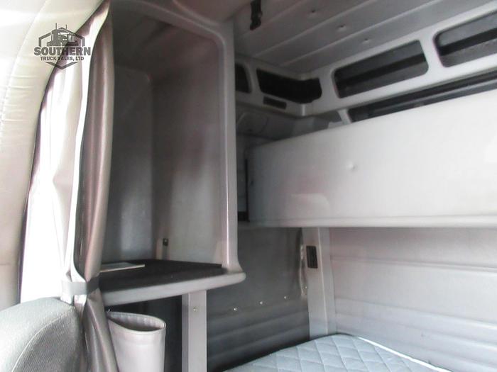 Used 2018 PETERBILT 389