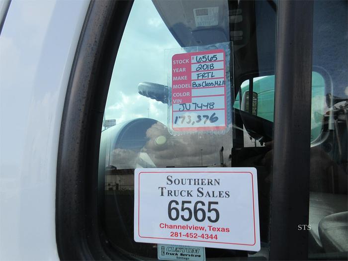 Used 2018 FREIGHTLINER BUSINESS CLASS M2 106