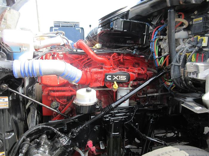 Used 2021 KENWORTH T880