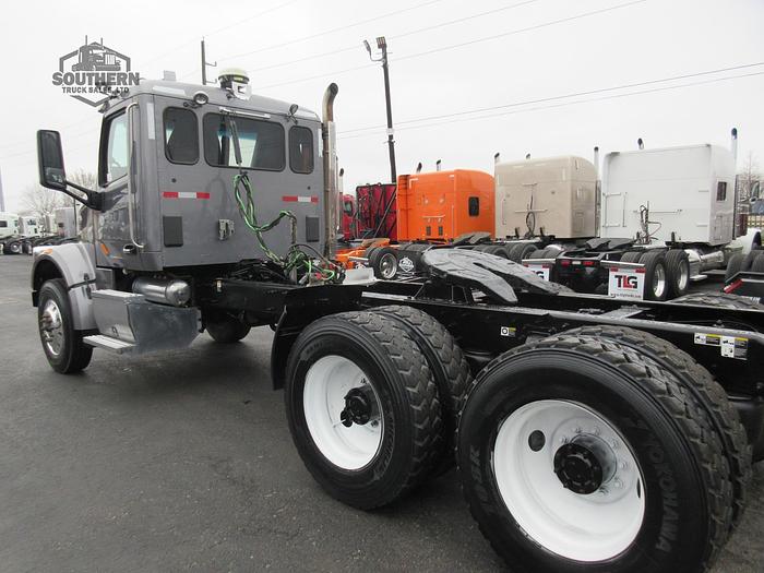 Used 2019 PETERBILT 567