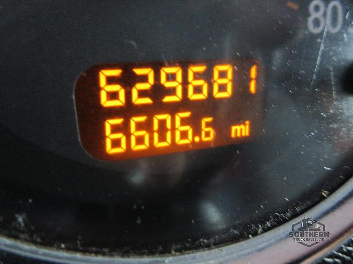 Used 2015 PETERBILT 365