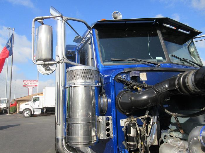 Used 2014 PETERBILT 389