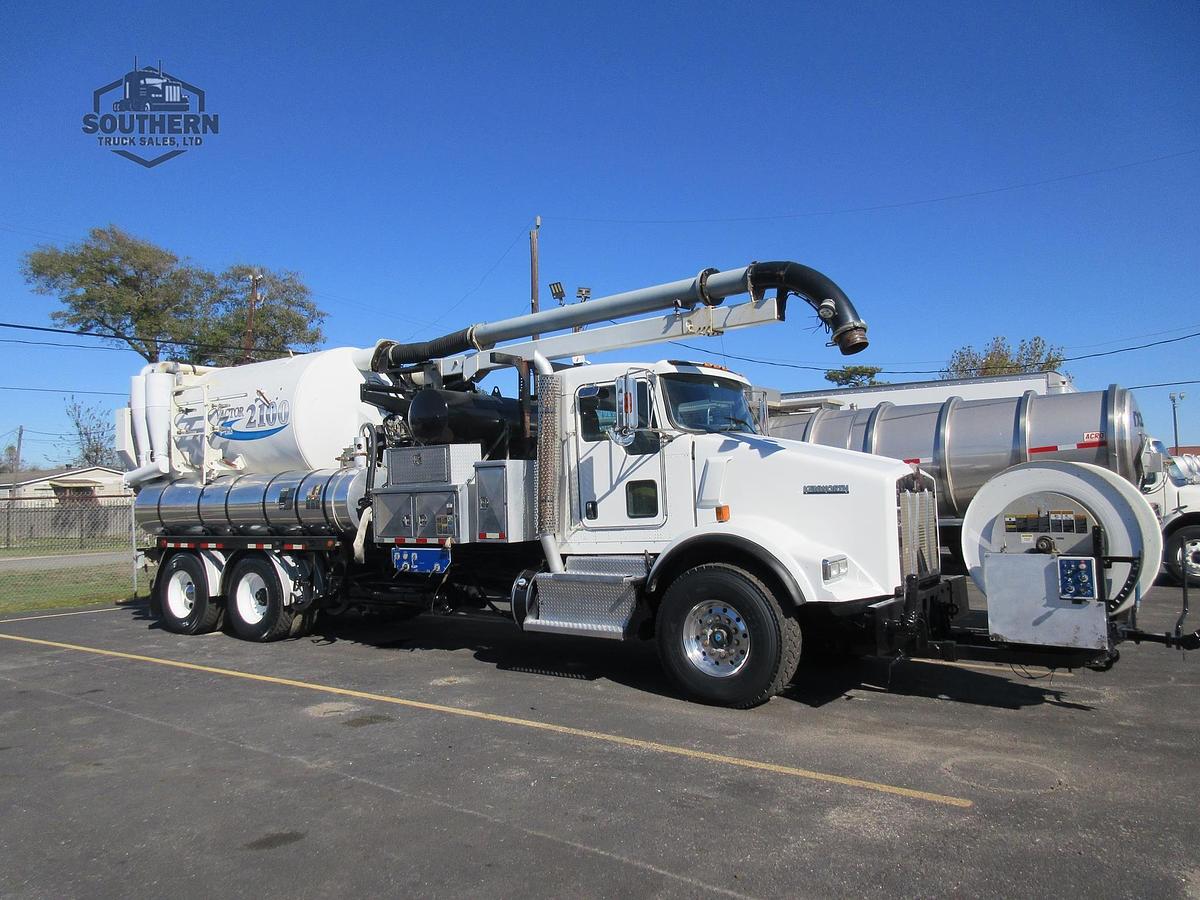 Used 2013 KENWORTH T800