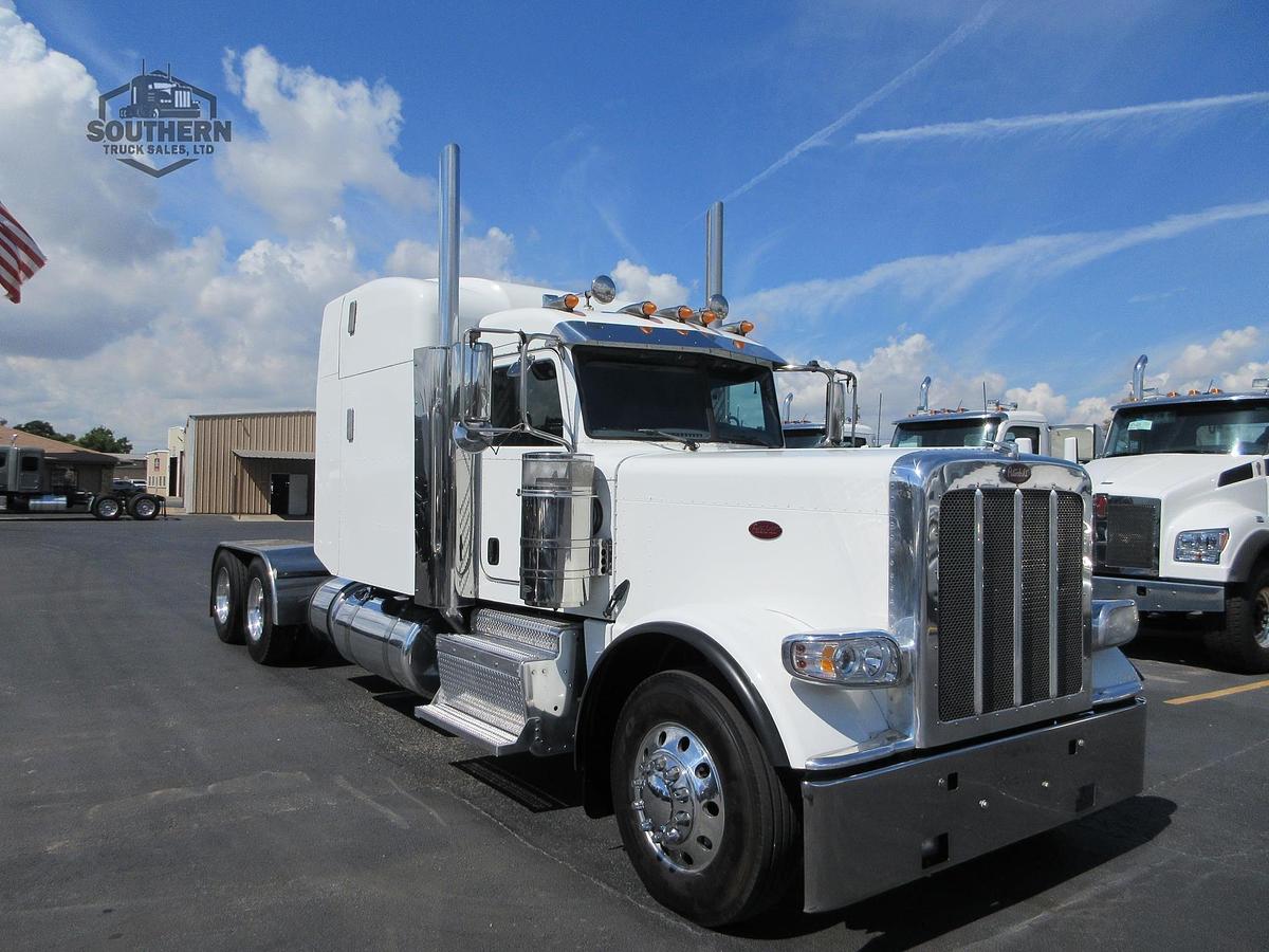 Used 2016 PETERBILT 389
