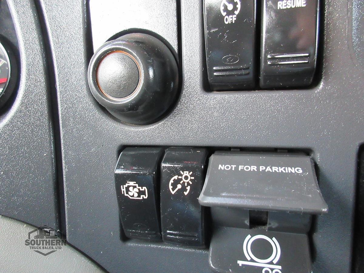 Used 2021 PETERBILT 567