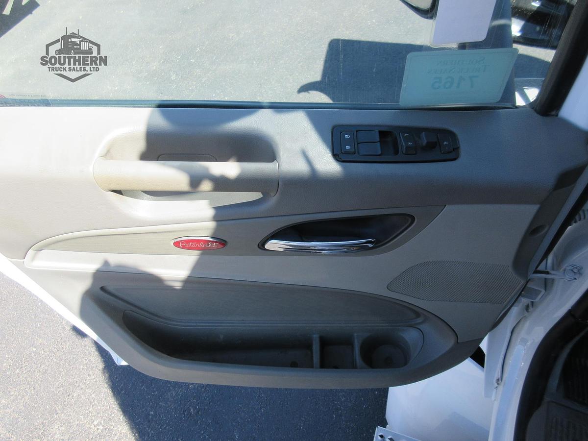 Used 2020 PETERBILT 567