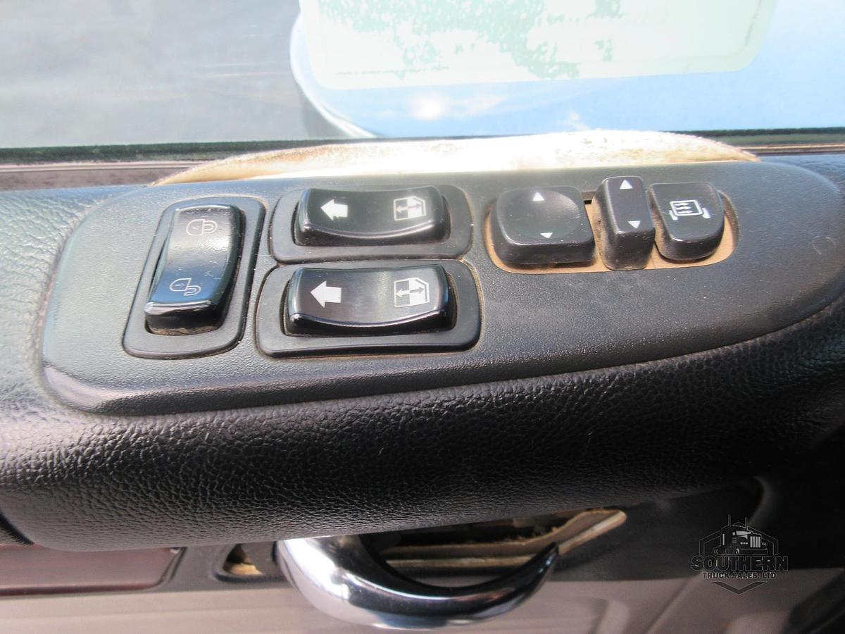 Used 2023 PETERBILT 389