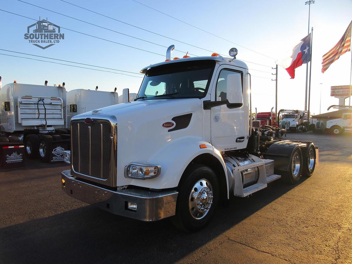 Used 2022 PETERBILT 567