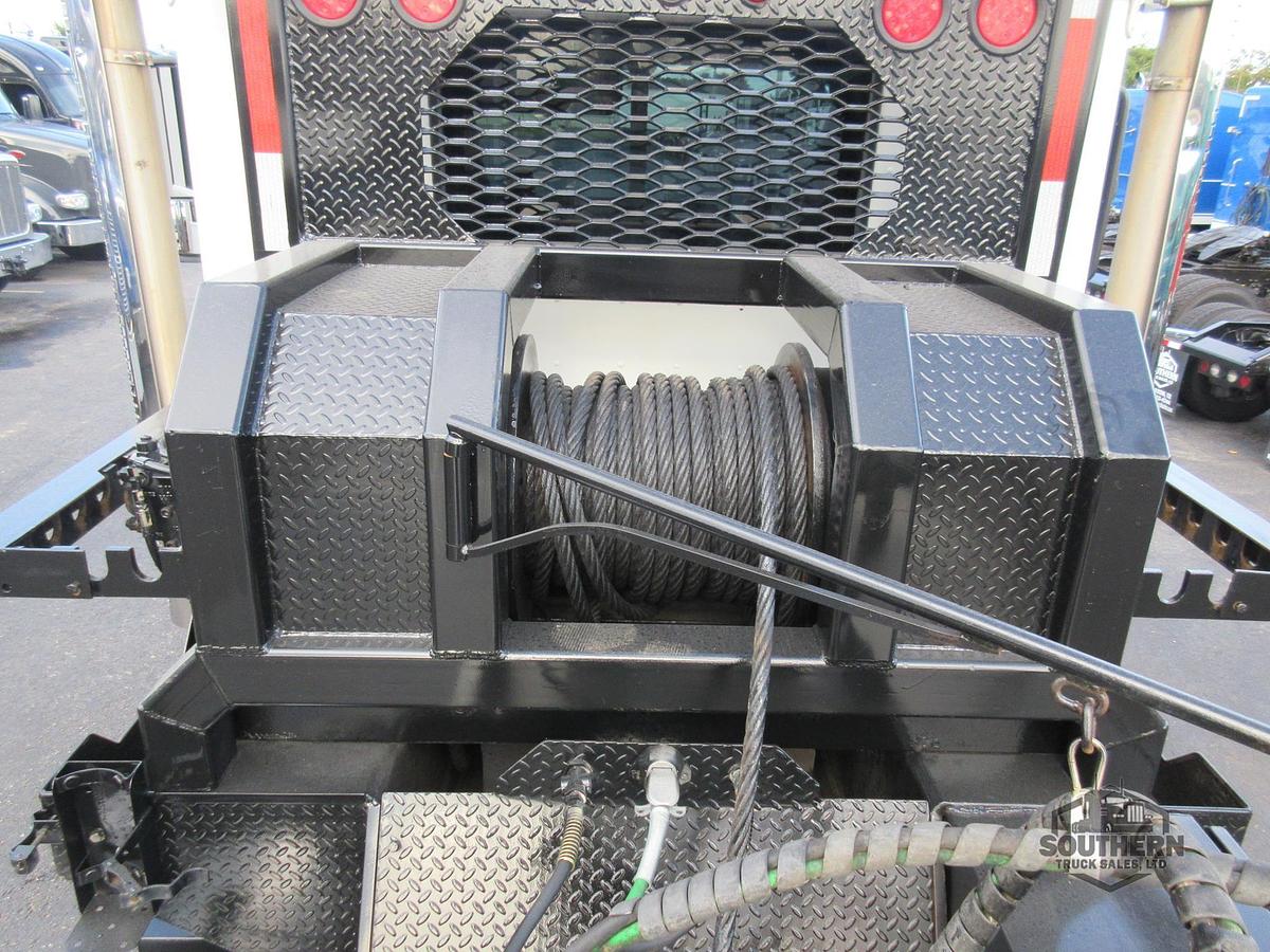 Used 2018 FREIGHTLINER CORONADO 122 SD