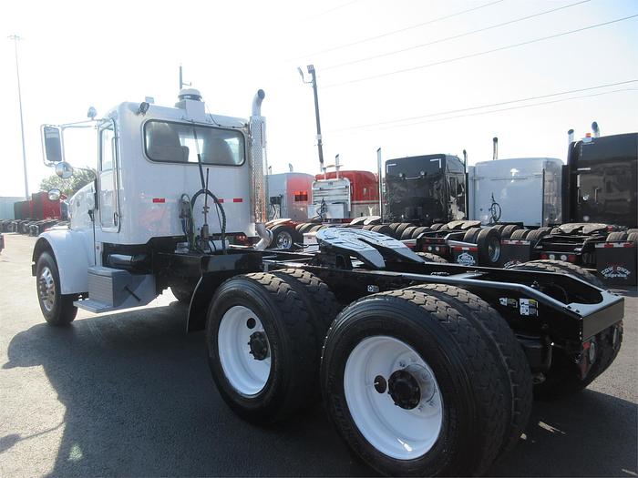 Used 2015 PETERBILT 365