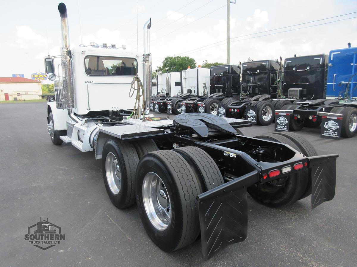 Used 2020 PETERBILT 389