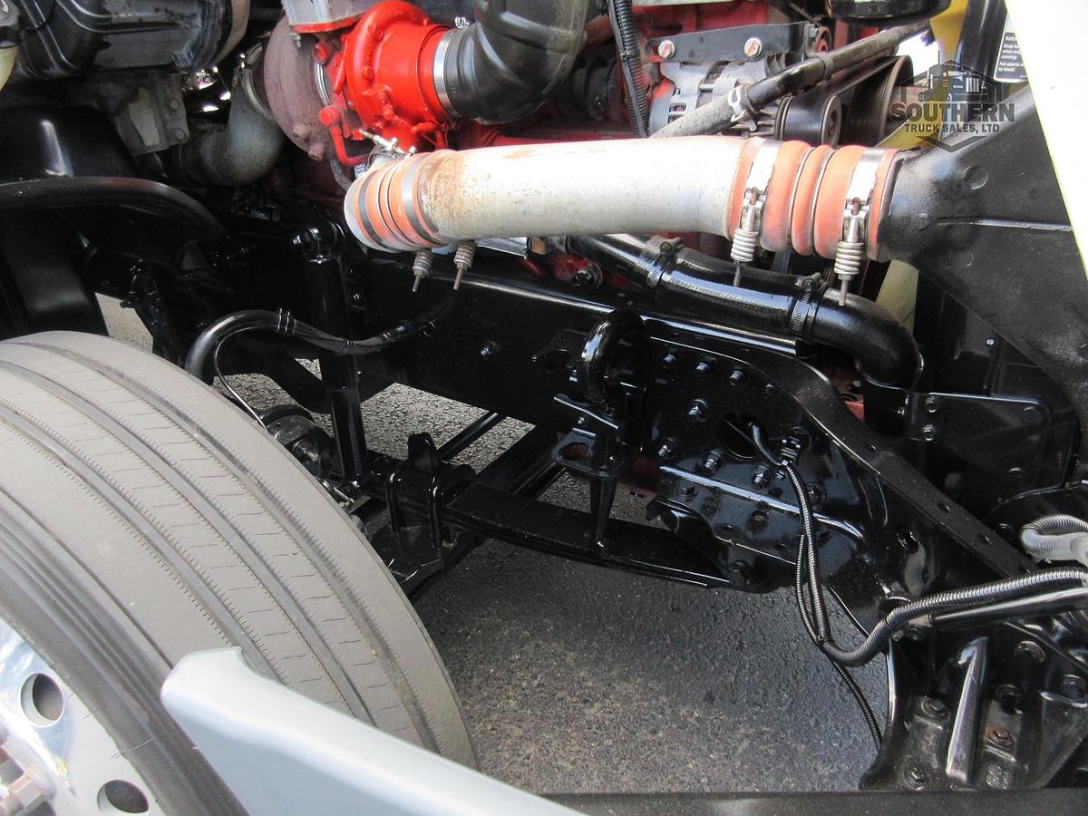 Used 2019 FREIGHTLINER CASCADIA 125