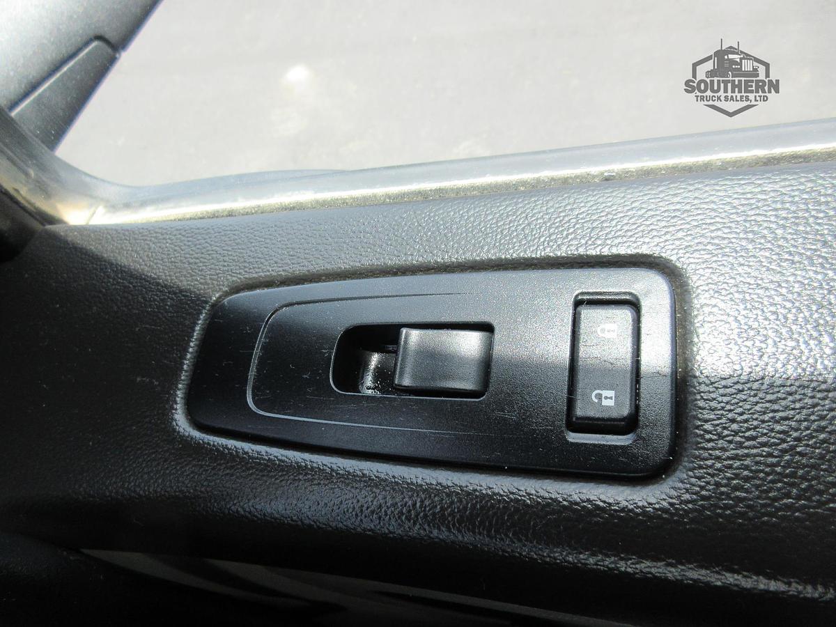 Used 2025 PETERBILT 567