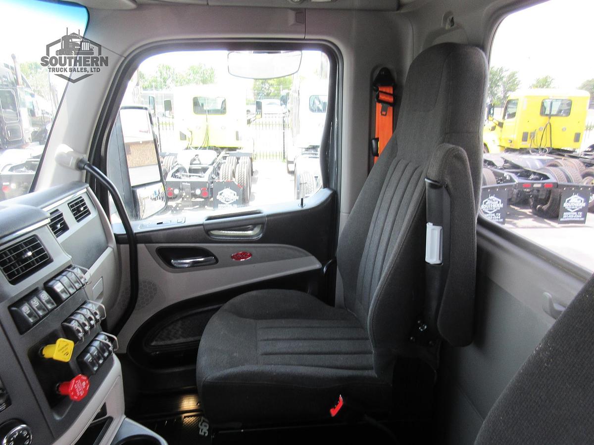 Used 2025 PETERBILT 567