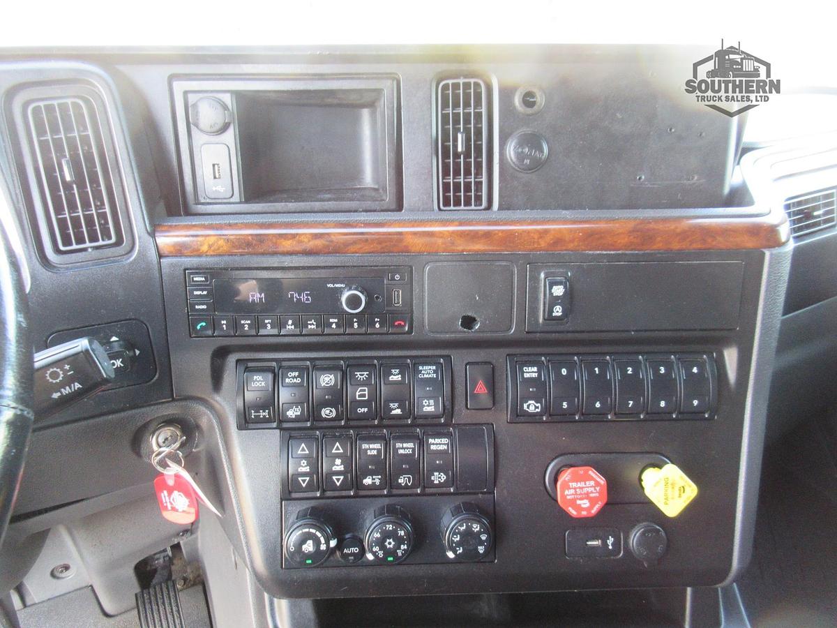 Used 2021 INTERNATIONAL LT