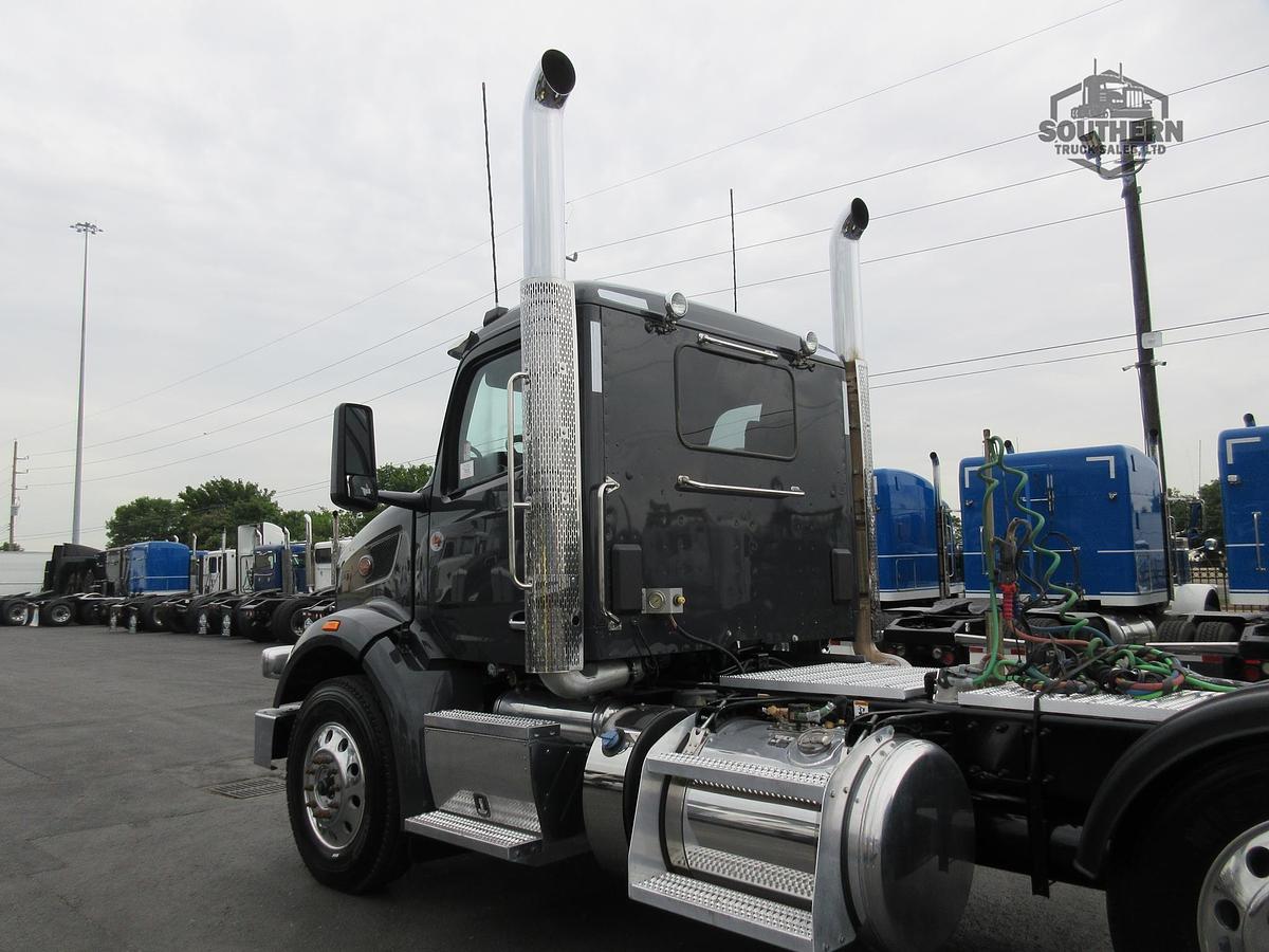 Used 2025 PETERBILT 567