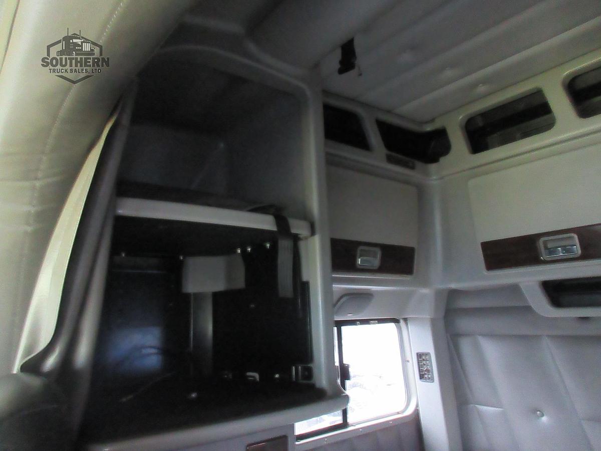 Used 2019 PETERBILT 389