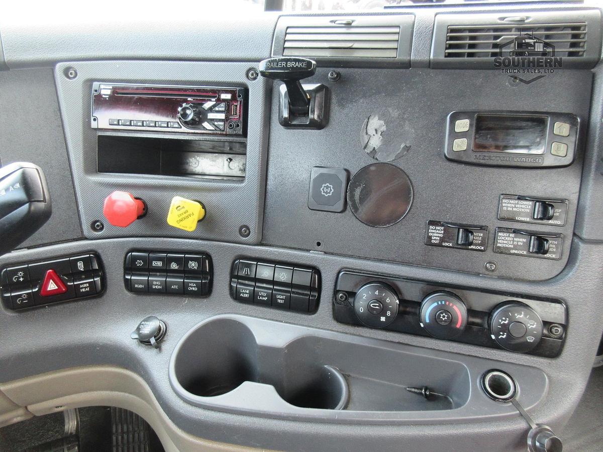 Used 2018 FREIGHTLINER CASCADIA 125