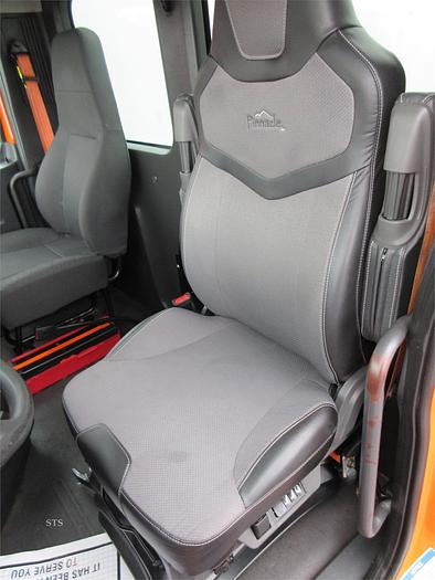 Used 2018 FREIGHTLINER CASCADIA 116