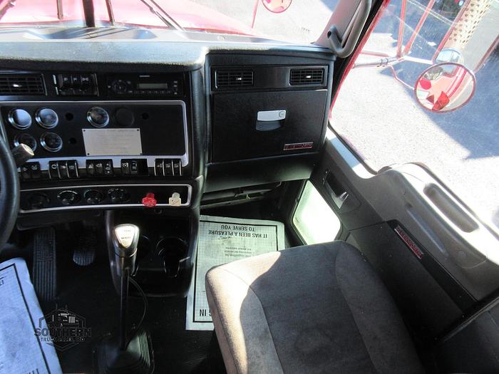 Used 2011 KENWORTH T800