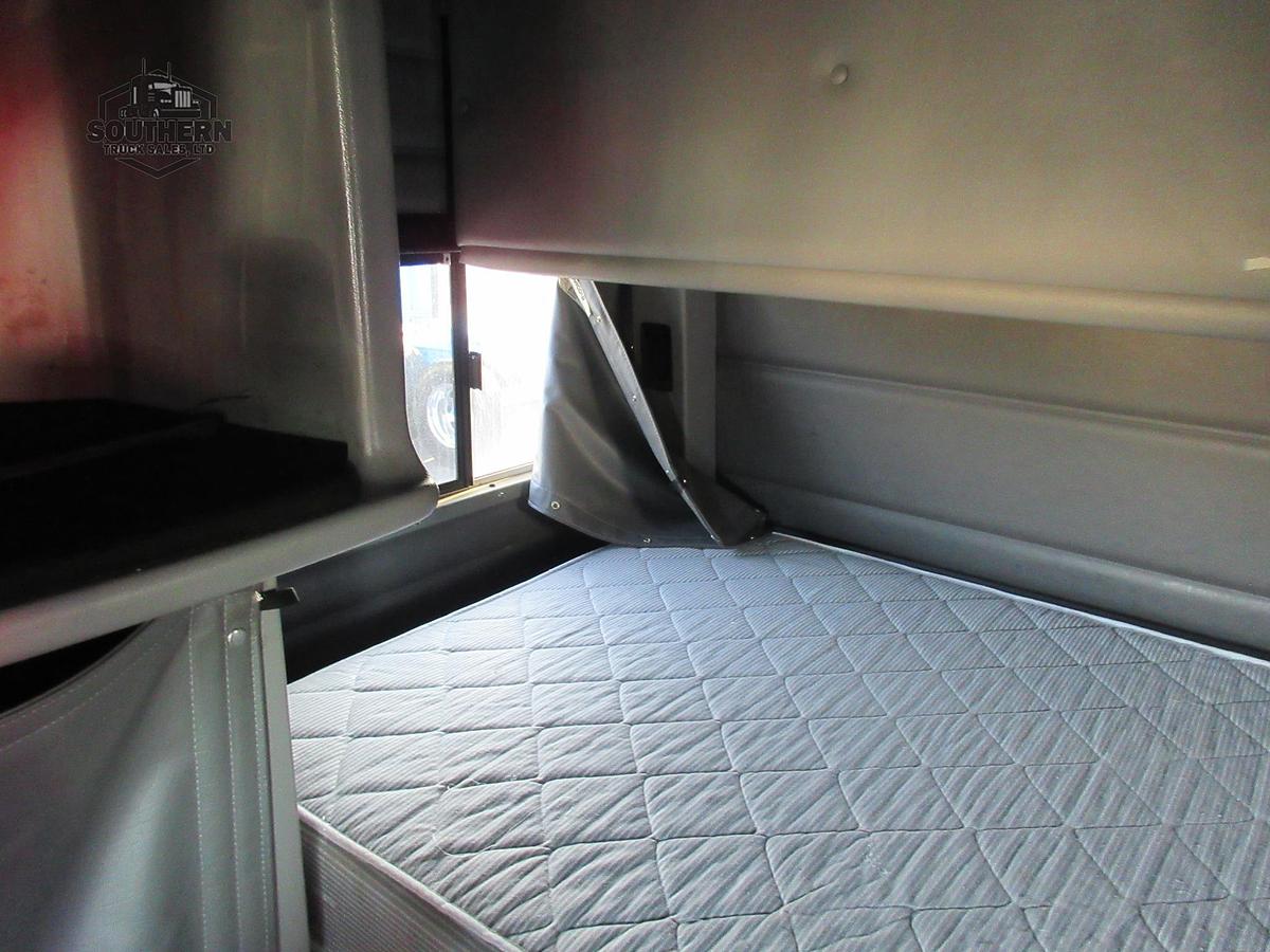 Used 2020 PETERBILT 389