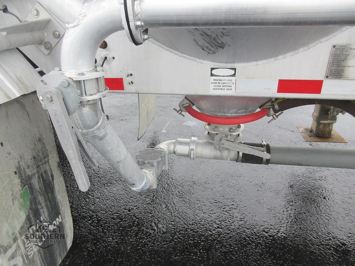 Used 2011 POLAR 42 ft