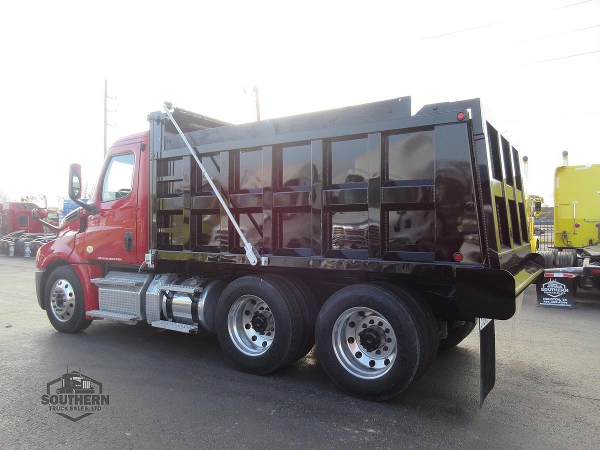 Used 2020 FREIGHTLINER CASCADIA 126