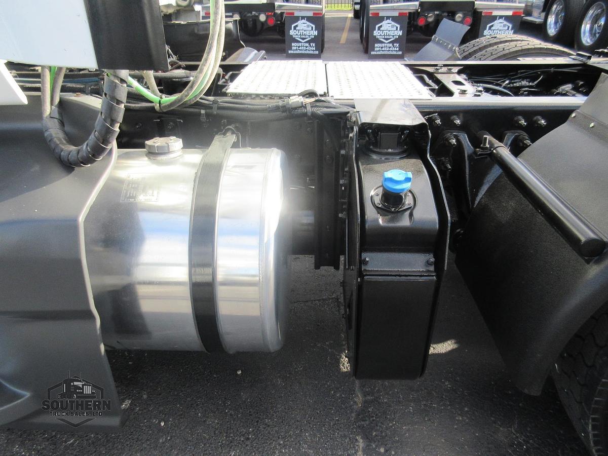 Used 2021 INTERNATIONAL LT